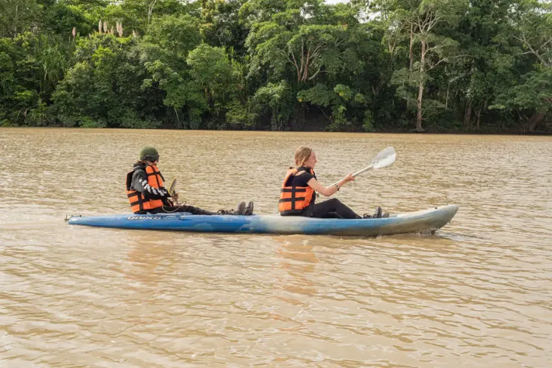 kayak in tambopata river